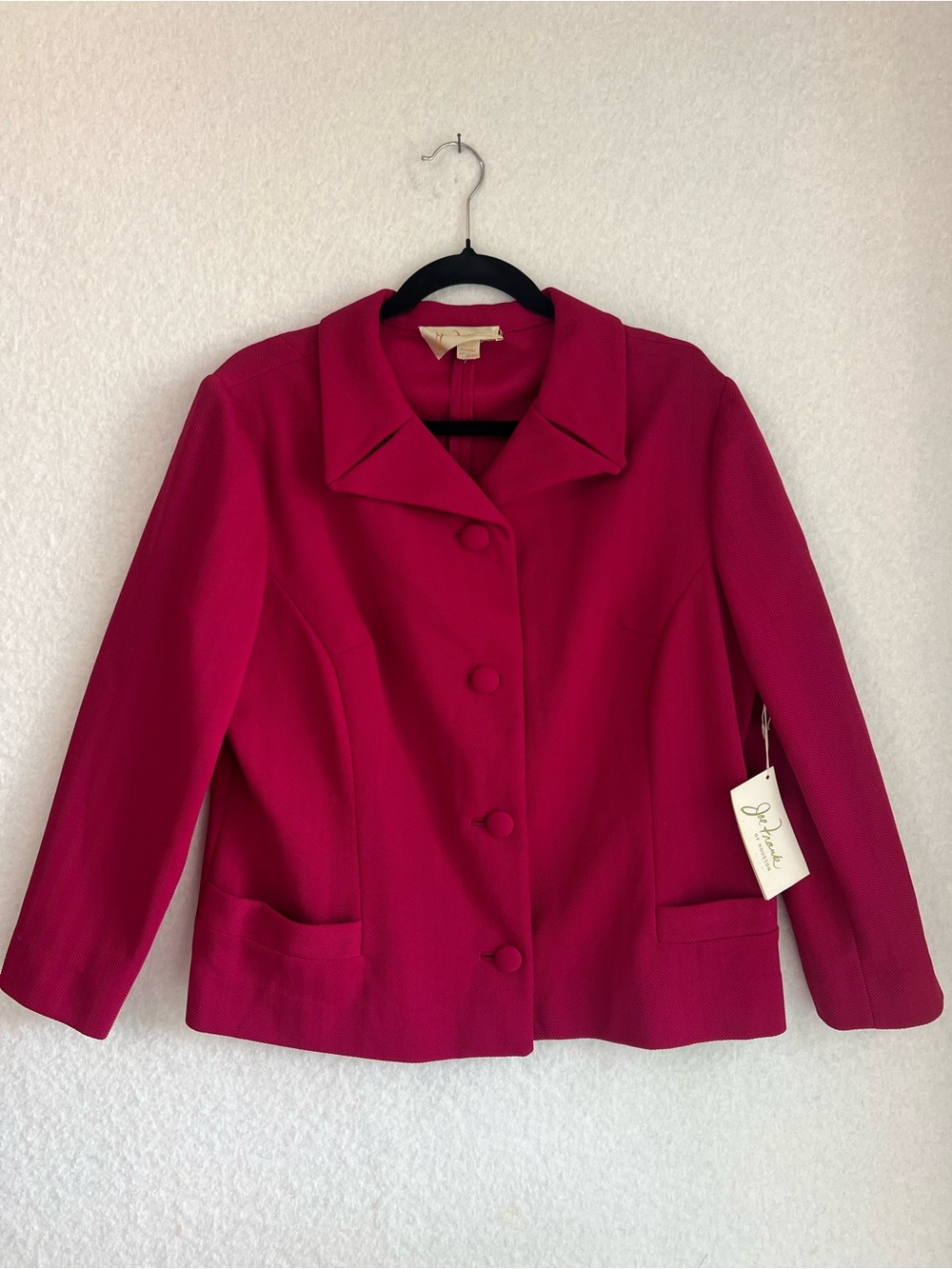 Retro magenta jacket in perfect condition! Joe Frank of Houston.